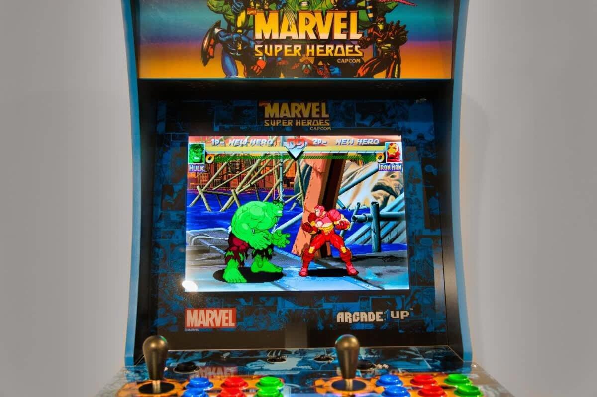 Dc Vs Marvel Theme Ft Arcade Machine Pool Gym Sauna Bbq Daire Adelaide Dış mekan fotoğraf